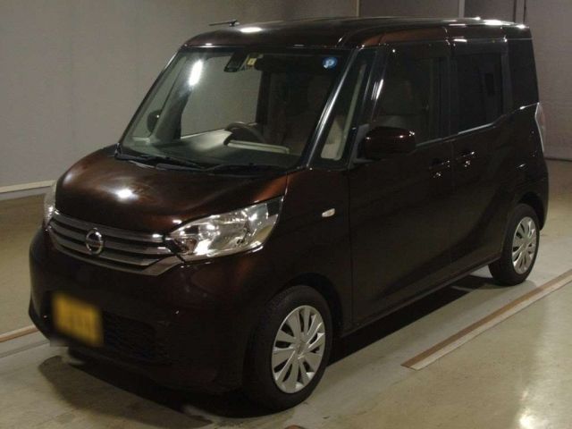 4108 Nissan Dayz roox B21A 2015 г. (TAA Hyogo)